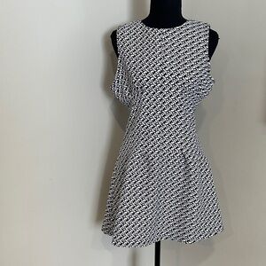 *SANS SOUCI* Black x White Monochrome Geometric Mini Dress Size Medium